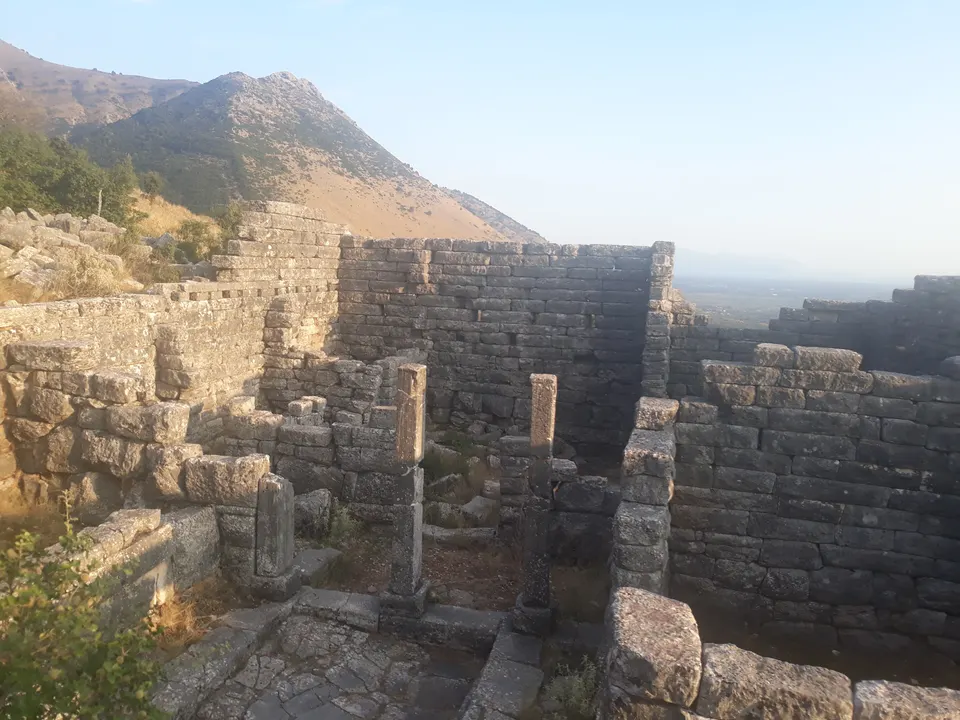 Ancient Orraon, photo by Antopant2021 / Wikimedia Commons