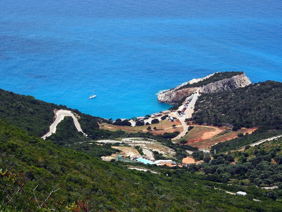 Porto Katsiki (Lefkada), photo by Alf van Beem / Wikimedia Commons